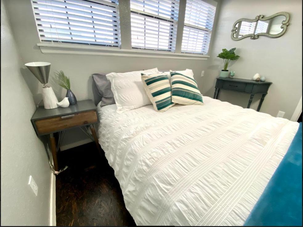 Private Bedroom Suite - Communal House Near Integris Oklahoma City Exterior foto