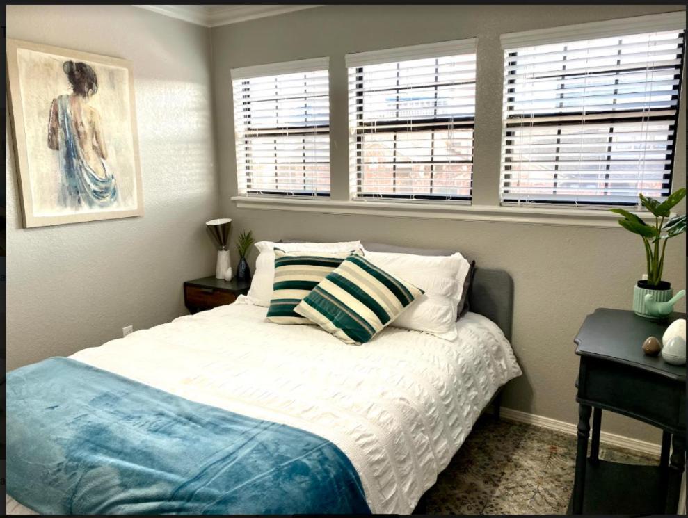 Private Bedroom Suite - Communal House Near Integris Oklahoma City Exterior foto
