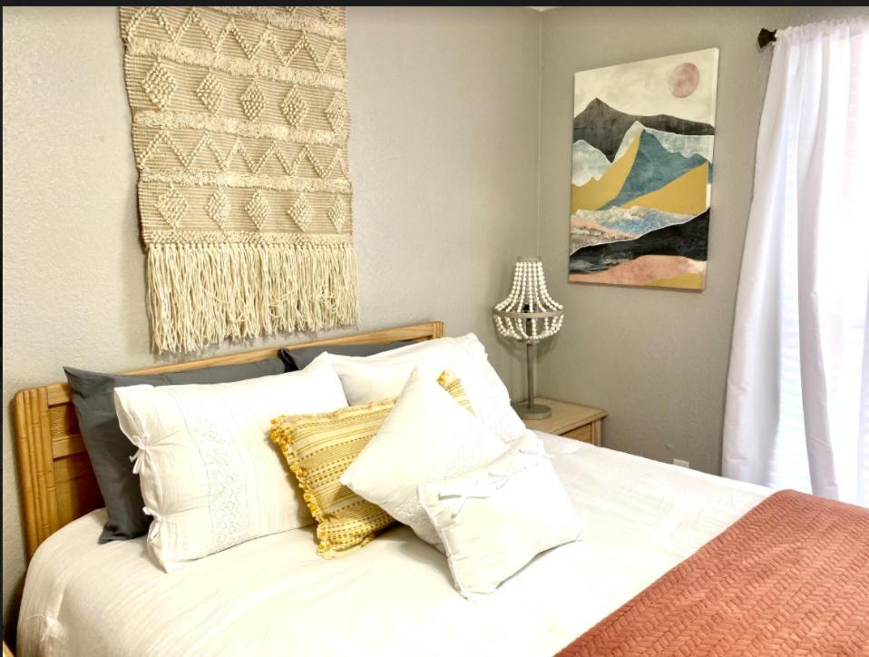 Private Bedroom Suite - Communal House Near Integris Oklahoma City Exterior foto
